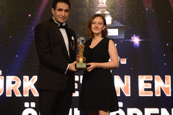 GYİAD Received the "Light the Way of Young People Business Association of the Year " Award